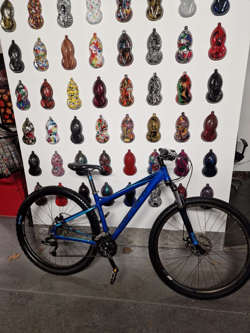 Carrera Mountain Bike  - Image 2