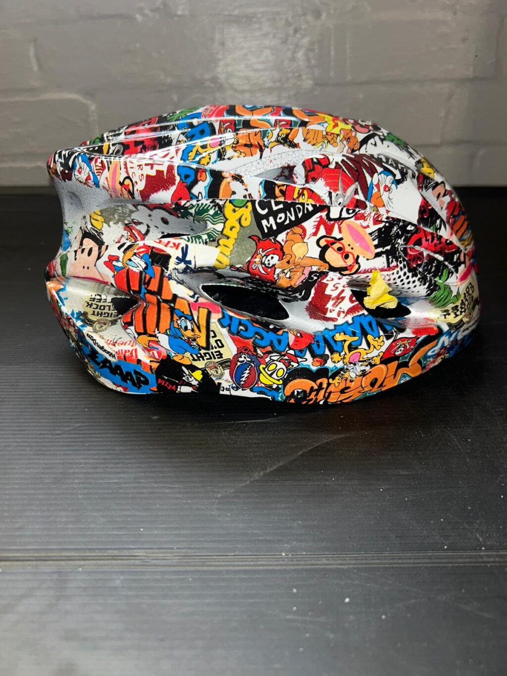 Helmet 15/16 - Image 9